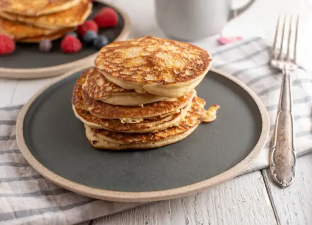 Proteinowe pancakes: Zrób idealne! Przepis, sekrety puszystości