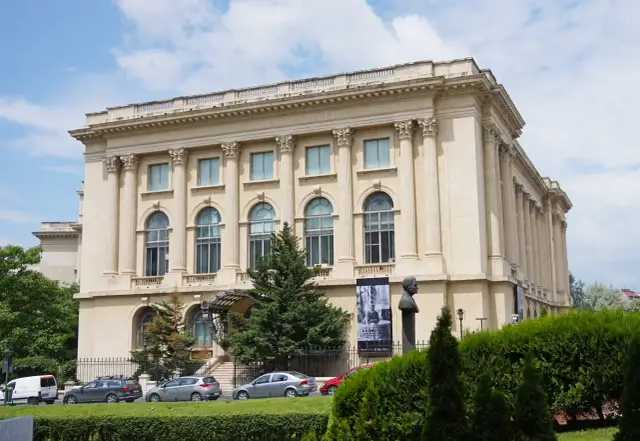 Muzeum sztuk pięknych w Bukareszcie: Historia, zbiory i atrakcje