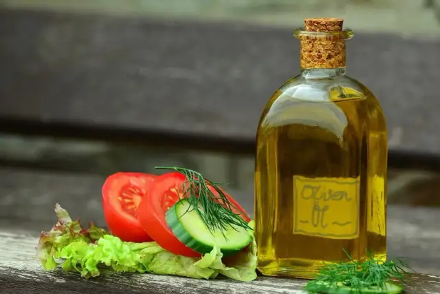 Ile kcal ma oliwa z oliwek? Zaskakujące wartości kaloryczne!