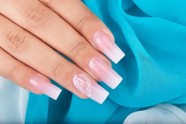 Ombre na paznokciach: Zrób idealny gradient w domu bez wpadek!