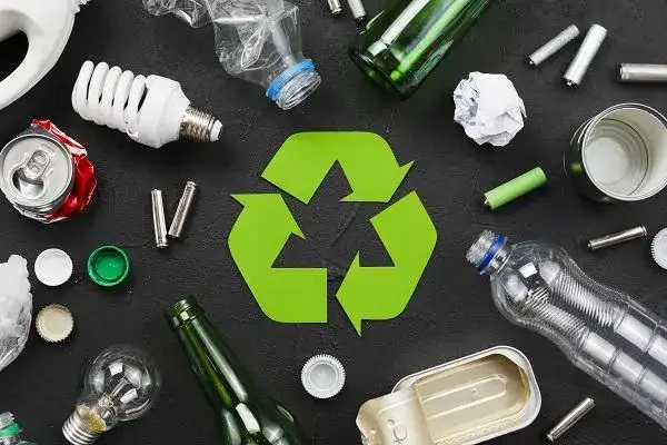 Jak segregować śmieci plastik, aby uniknąć błędów i zyskać korzyści