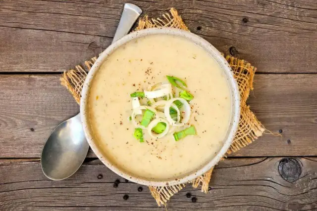 Minestra di patate: la ricetta perfetta e cremosa | Guida completa