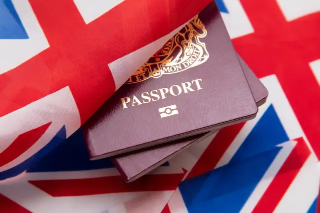 Paszport i ETA do UK: Co musisz wiedzieć o wjeździe po Brexicie?