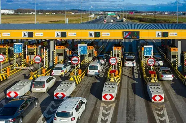 Jak obsługiwać bramki na autostradzie i uniknąć problemów z płatnością