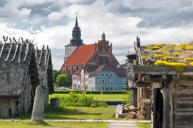 Gdzie jest wyspa Wolin? Odkryj jej ukryte skarby i lokalizację