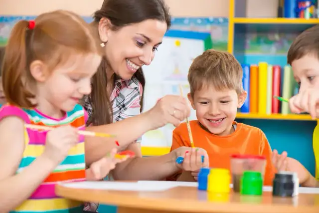 Gdzie zrobić kurs wychowawcy kolonijnego? Sprawdź najlepsze opcje