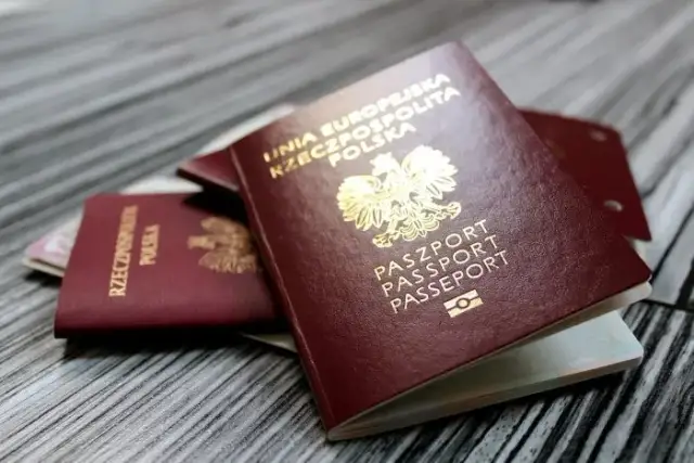 Gdzie się wyrabia paszporty? Sprawdź najważniejsze informacje i lokalizacje