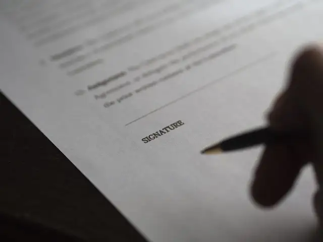 Akt notarialny a własność: Czy to to samo? Rozwiewam wątpliwości!