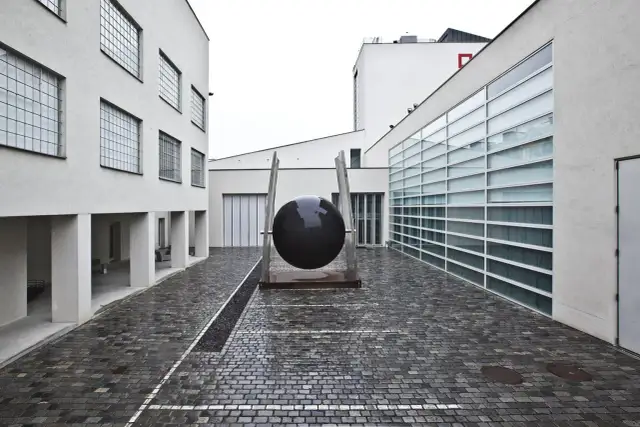 Muzeum sztuki współczesnej Praga: co warto zobaczyć i zwiedzić