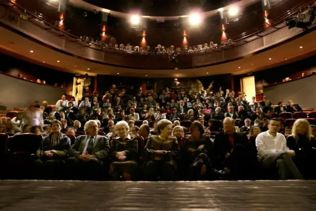 Gdzie najlepiej siedzieć w teatrze - Jak wybrać idealne miejsce?