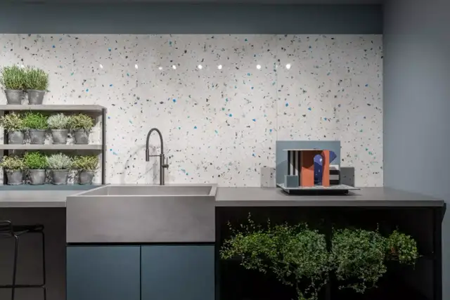 Jak wybrać idealny backsplash? Materiały, koszty, inspiracje!