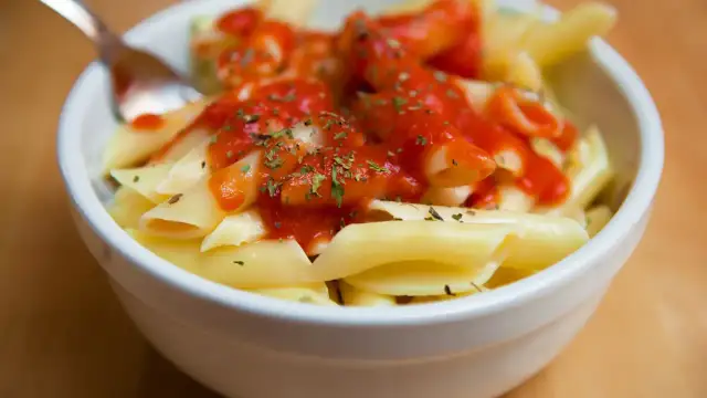 Macarrones con tomate - El secreto para que queden siempre jugosos
