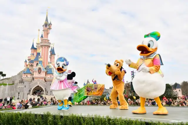 Gdzie powstał pierwszy Disneyland i dlaczego jest tak wyjątkowy?