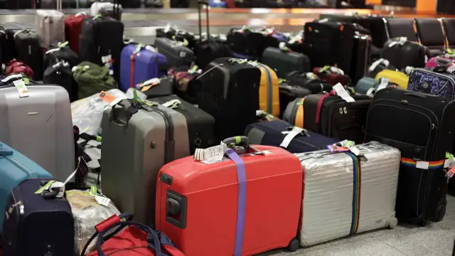 Verlorenes Gepäck kaufen: Kofferauktionen & Schatzsuche in Deutschland
