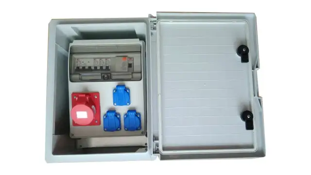 Ile kosztuje skrzynka elektryczna na budowę? Zaskakujące ceny i modele