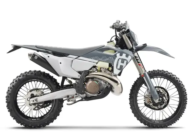Husqvarna TE 125 4T - mocny motocykl enduro, który zaskoczy każdego