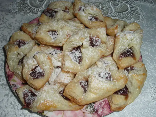 Ciastka z gotowego ciasta francuskiego: Szybkie przepisy i triki