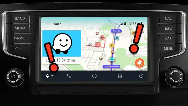 Navigation Waze sur Android Auto gratuit, avec l'icône du petit bonhomme et des alertes.