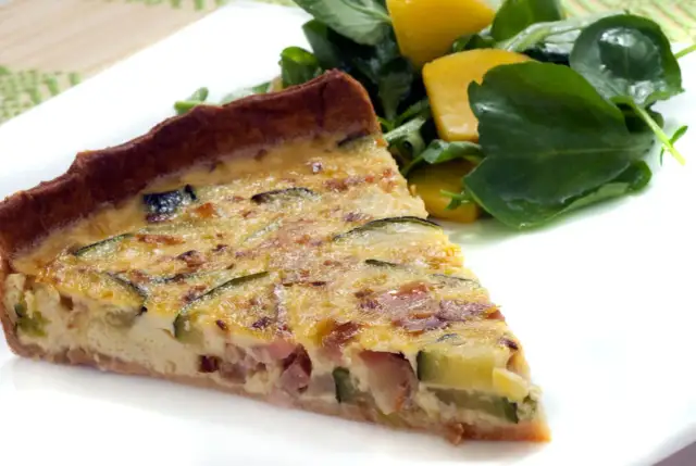 Quiche de calabacín y bacon - El secreto para que no suelte agua