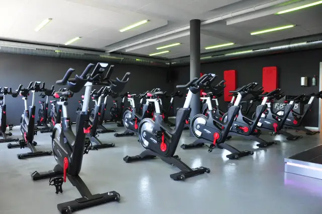 Jaki rower stacjonarny wybrać, aby uniknąć nietrafionego zakupu?