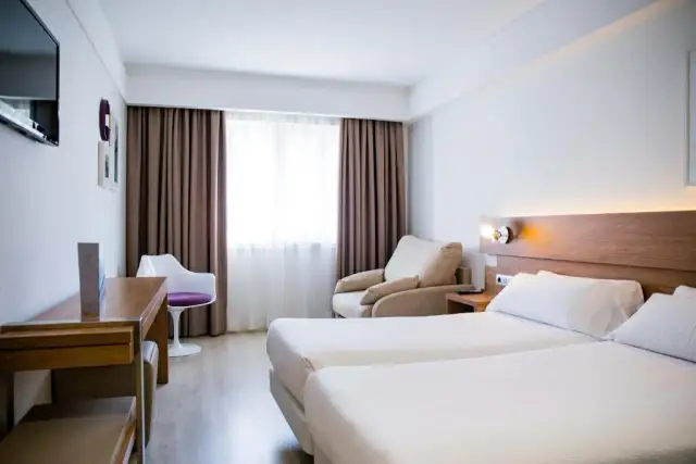 Hotel Gelmirez: comodidad y ubicación ideal en Santiago de Compostela