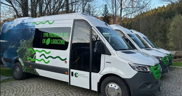 Meleksy TPN przy Morskim Oku. Sprawdź cennik i ekologiczne przejazdy.