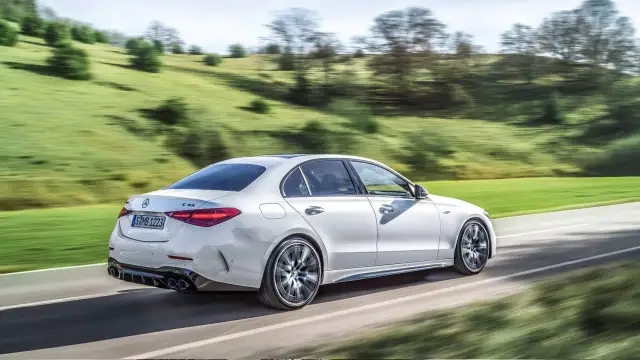 C 43 AMG Mercedes-Benz – osiągi, technologie i porównania modeli