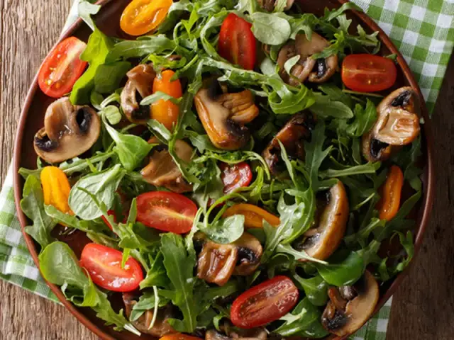 Dein perfekter Rucolasalat: Rezepte, Dressings & Tipps vom Profi