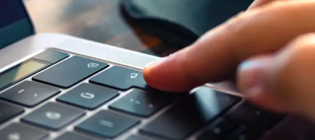 Jak zrobić kopiuj wklej na laptopie – proste kroki, które musisz znać