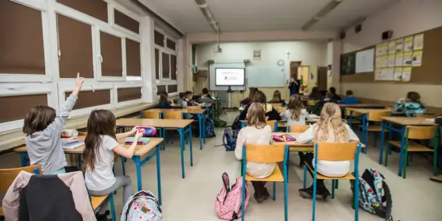 Od kiedy zdalne nauczanie? Decyzje szkoły, Sanepidu i fakty 2026