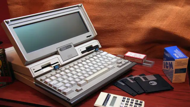 PC co to znaczy? Zrozumienie znaczenia komputera osobistego