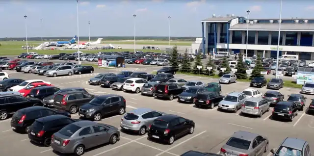 Ile kosztuje wjazd na lotnisko Pyrzowice? Sprawdź opłaty parkingowe
