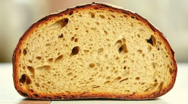 Latająca skórka w chlebie? Mój sposób na idealny bochenek!