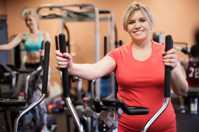 Co to są ćwiczenia cardio i jak mogą poprawić Twoje zdrowie