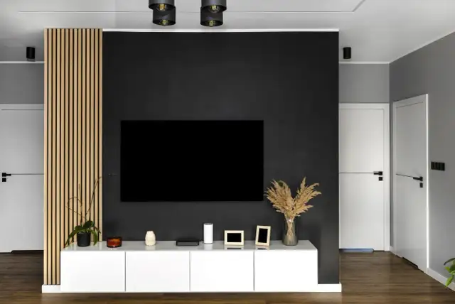 Lamele za telewizorem - Czy nadal są modne? Trendy i koszty 2026