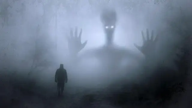 Biała dama horror - mroczna opowieść o duchach, która zaskakuje