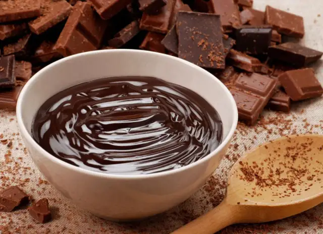 Zwarzony ganache? Spokojnie! 3 metody na aksamitny krem