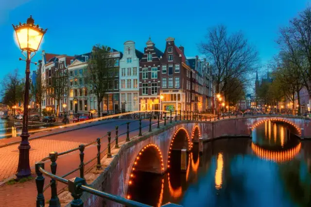Najlepsze atrakcje turystyczne w Amsterdamie, które musisz zobaczyć