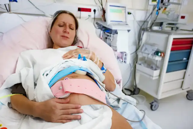 Celeston nie przyspiesza porodu, ale wspiera rozwój płuc płodu