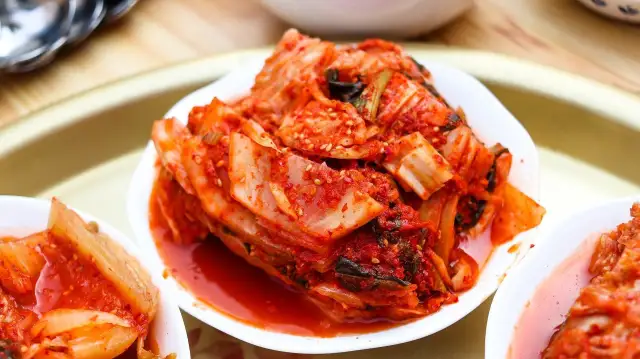 Kimchi z Kapusty Pekińskiej: Zrób je w Domu! Prosty Przepis Krok po Kroku
