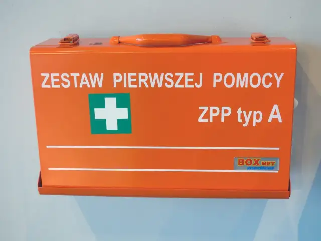 Pierwsza pomoc: co 2 lata to zalecenie czy wymóg? Ekspert wyjaśnia