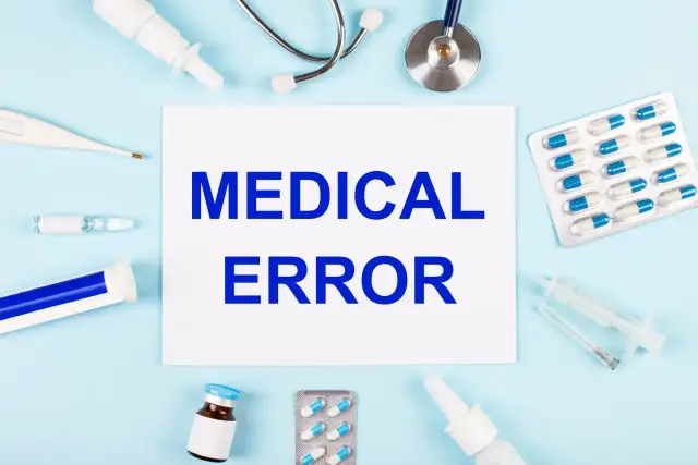 Comment dénoncer un médecin - Quelle procédure choisir pour agir ?