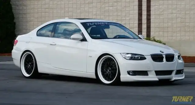 BMW E92 335i – wyjątkowe osiągi i opinie użytkowników, które zaskakują