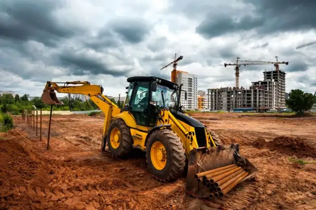 Jaki olej hydrauliczny do koparki - uniknij kosztownych błędów