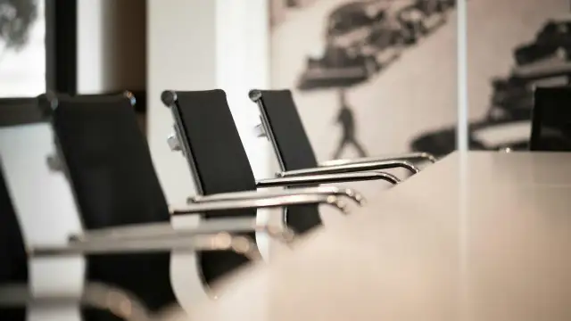 Sala konferencyjna Lublin – na jakie parametry techniczne i organizacyjne warto zwrócić uwagę przed rezerwacją?
