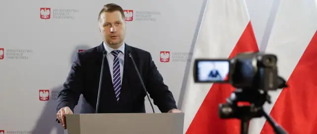 Do kiedy nauczanie zdalne w szkołach średnich? Sprawdź termin!