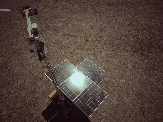 Ile waży panel solarny? Poznaj wagi i ich wpływ na instalację