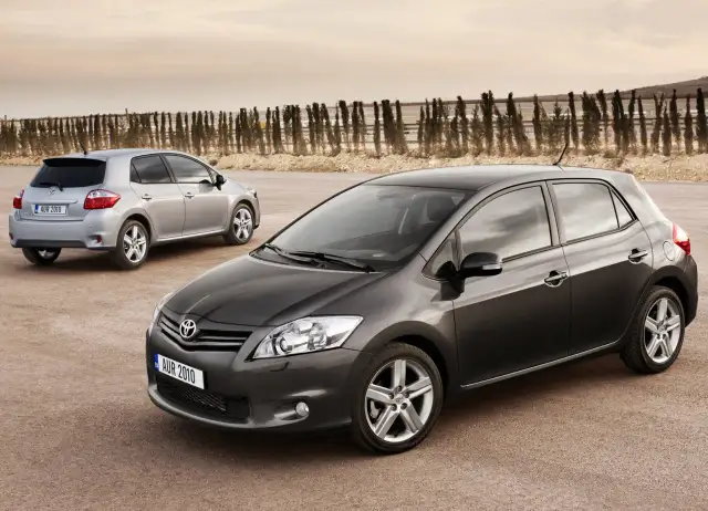 Ile oleju do skrzyni biegów Toyota Auris: kompletna instrukcja serwisowa