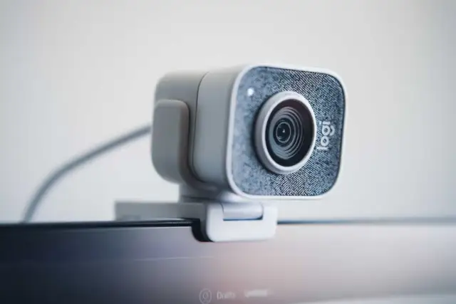 Jak wybrać porządną kamerkę internetową?
