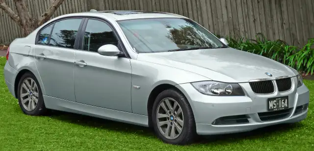 BMW seria 3 E90 - najważniejsze informacje, specyfikacja i typowe usterki